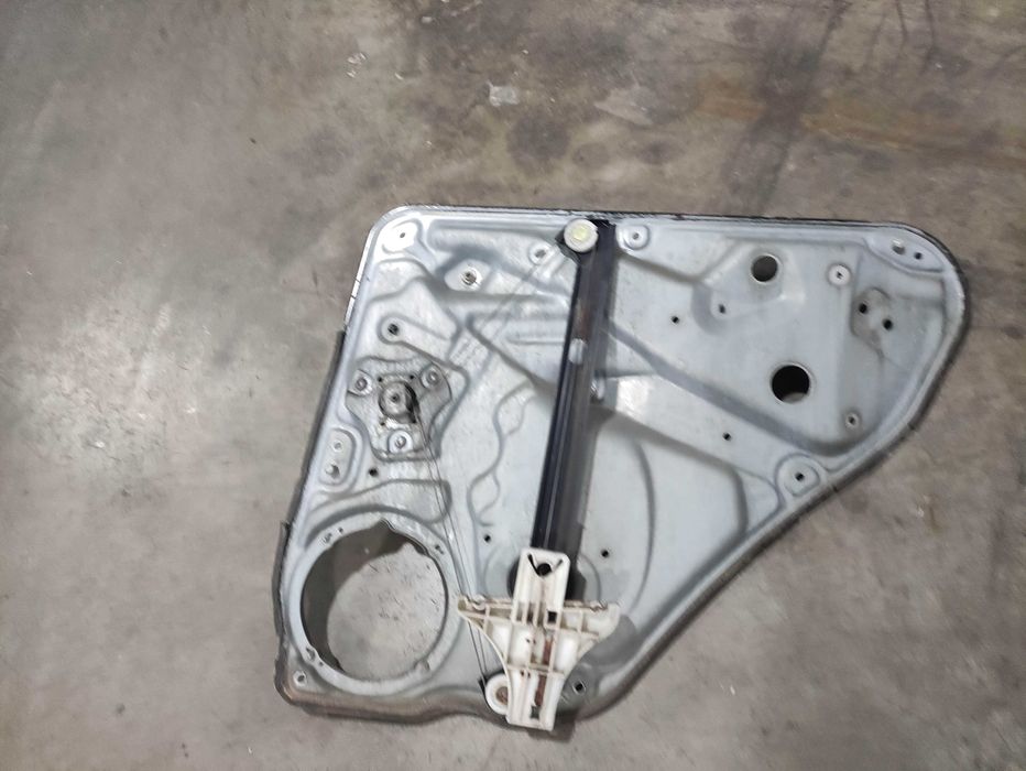 Macara spate stanga dreapta manuale volkswagen passat b5.5 2001-2005