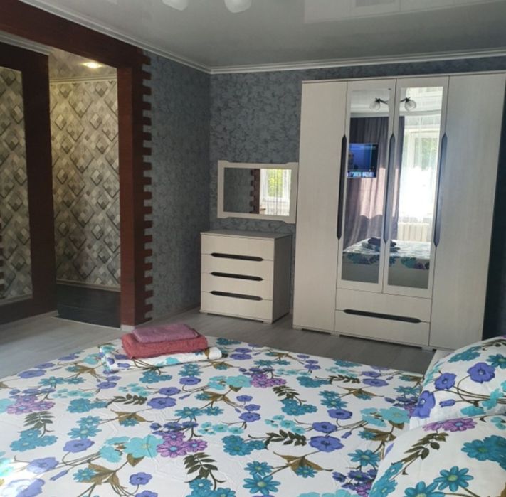 Посуточно часам ночь сдаюЮ кв МАРТ wifi