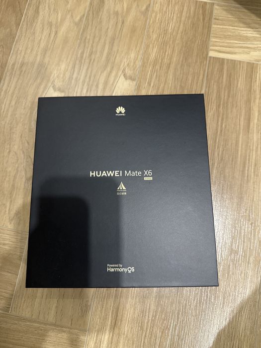Телефон Huawei mate x6
