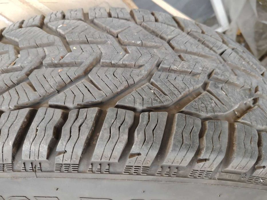 алуминиеви джанти 17 цола  VAG /WV с нови зимни гуми 225/70 R17