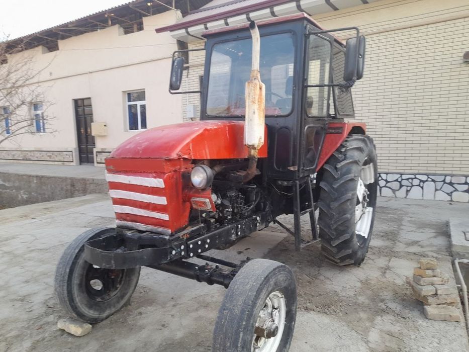 Ttz kabinada T-28 traktor sotiladi