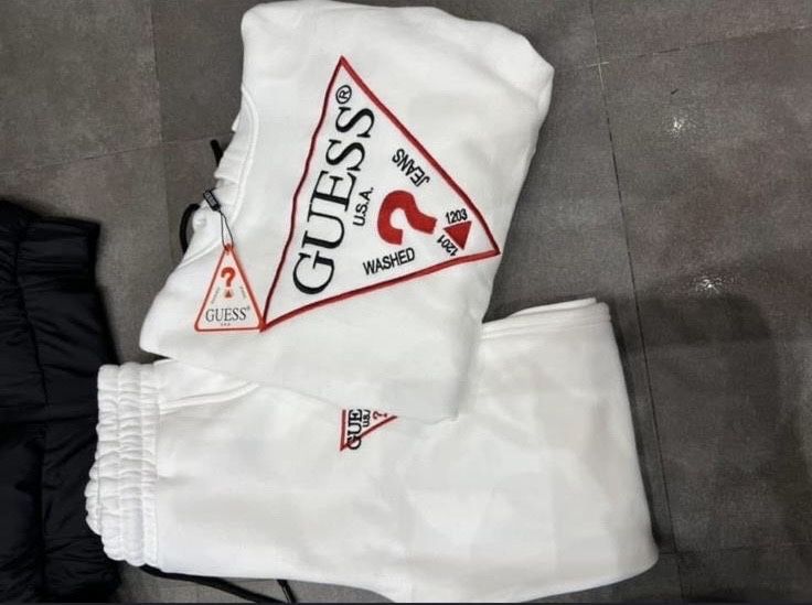 Дамски екип.