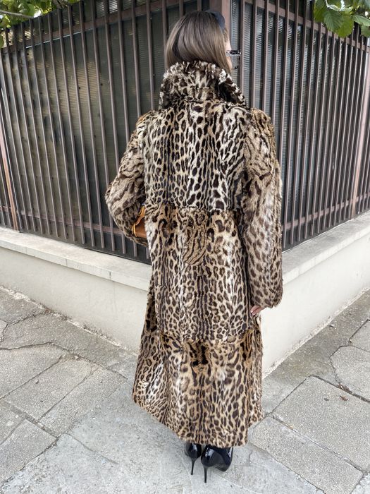 Haina lunga din blana naturala de ocelot