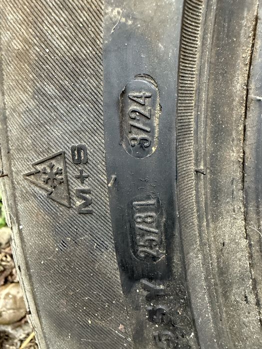 Anvelope iarna 235/50/19,103 v