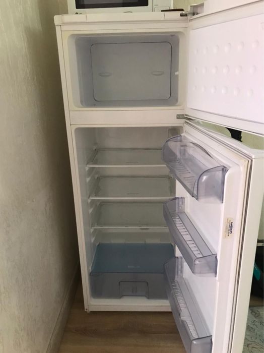 Сатылады срочно холодильник жагдайы оте жақсы