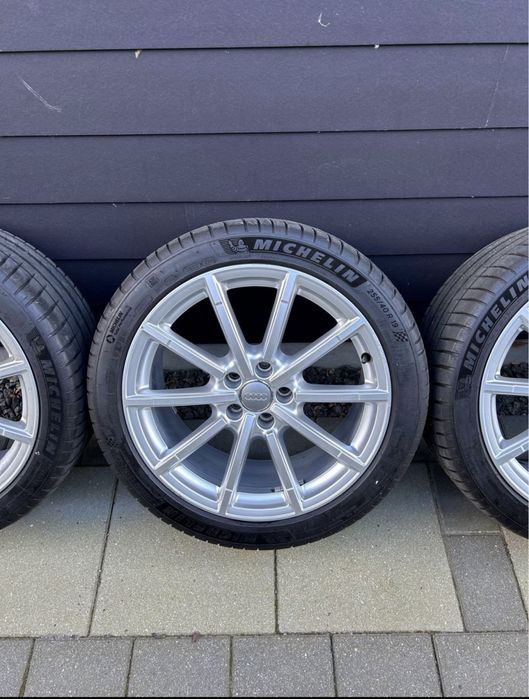 „Оригинални джанти Audi 19” с гуми Michelin Pilot Sport 4“
