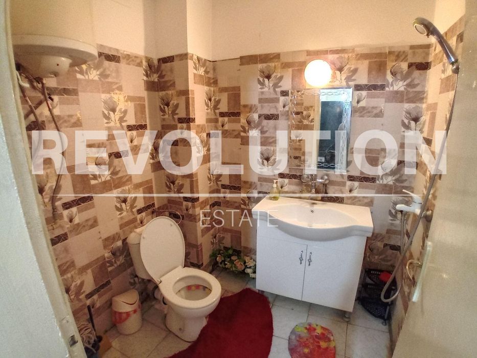 Дава се под наем Едностаен апартамент в Пловдив, Център - 55 кв.м за 315 € - Снимка #3