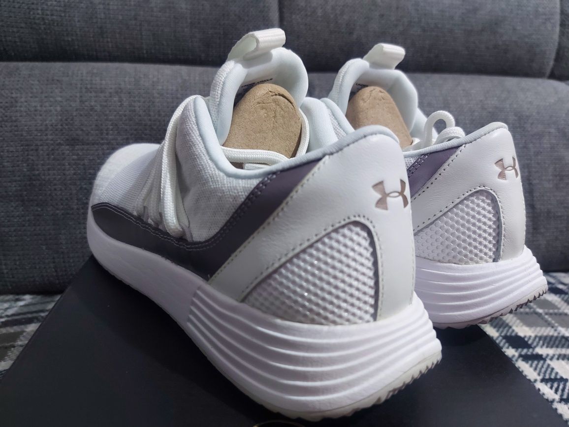 Adidași Under Armour 38,39