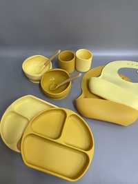 Набор силиконовой посуды в подарок нагрудник