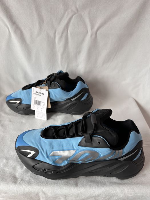 Adidas Yeezy 700 MNVN,marime 42