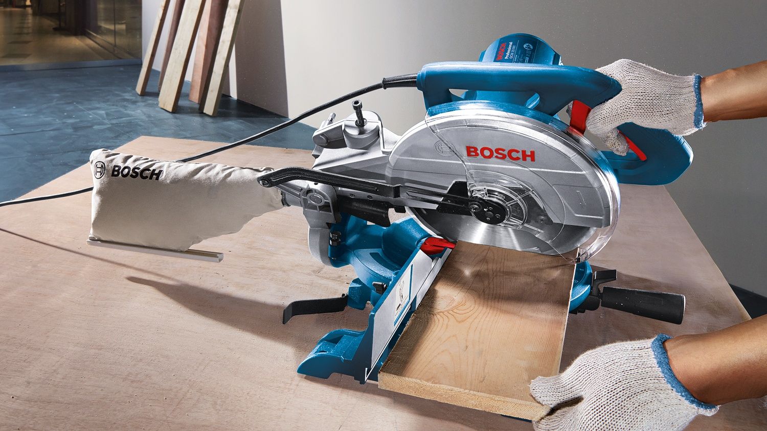 Торцовочная пила Bosch GCM 10 MX Professional