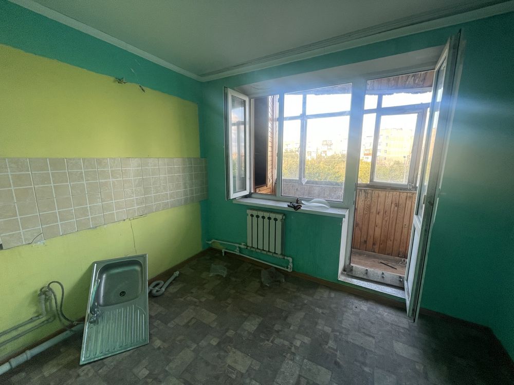 Продаём 1 комнатную квартиру у/п на 7 мкр, дом 58.
