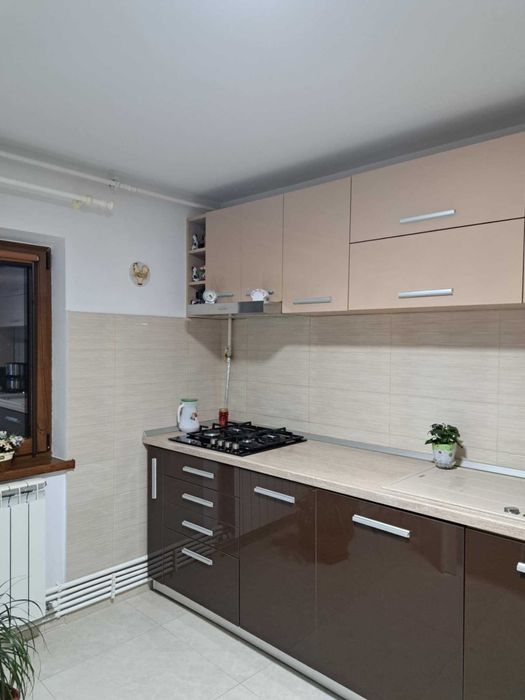 Vând apartament 2 camere ,62 m, în Mun. Călărași ,Str.Prel.București .