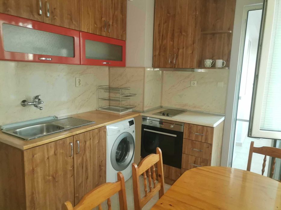 Дава се под наем Тристаен апартамент в Любимец - 65 кв.м за 306 € - Снимка #7