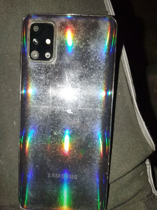 Telefon sotiladi a51 6/128