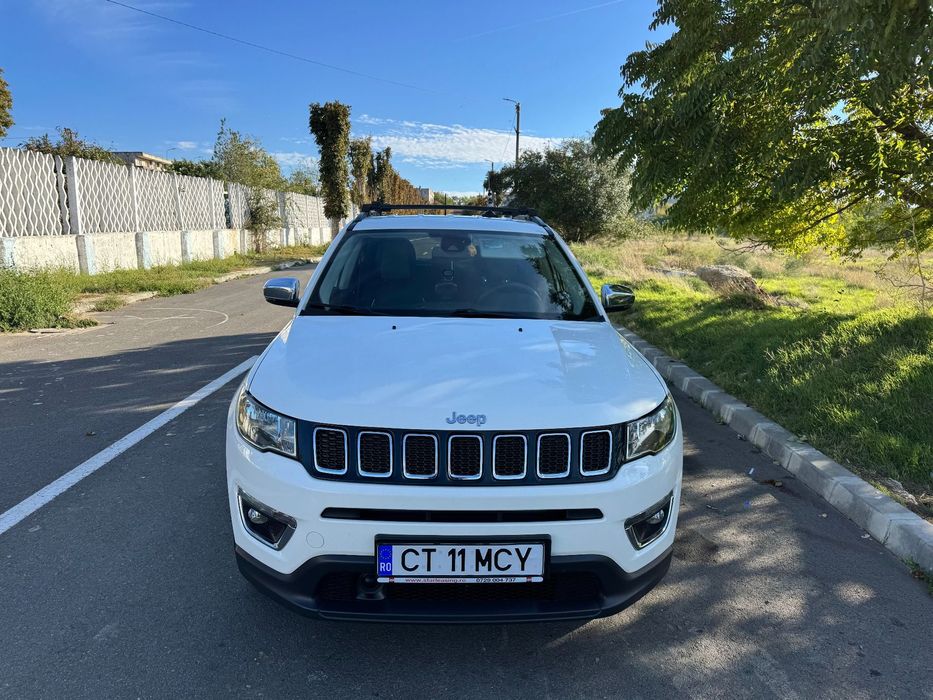 Jeep Compass Primul proprietar în România . km verificabili în reprezentanta .