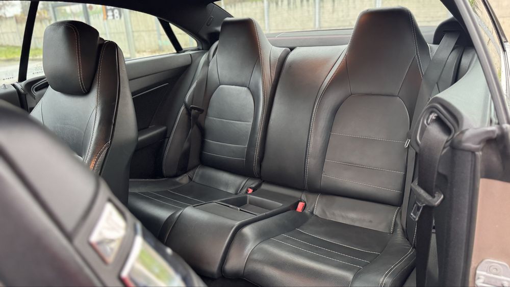 Mercedes E 220 Coupe 204 CP automat