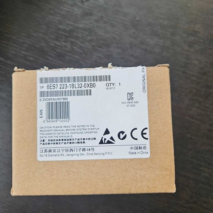 SIMATIC S7-1200,Digital I/O SM1223,16DI/16DO,16DI 24 V DC, Sink/Source