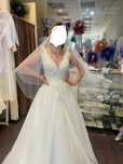 Vand rochie de mireasa