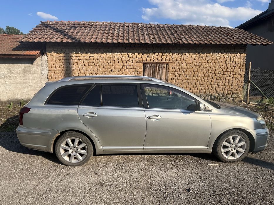 Toyota Avensis 2.2 D-4D (126к.с) НА ЧАСТИ