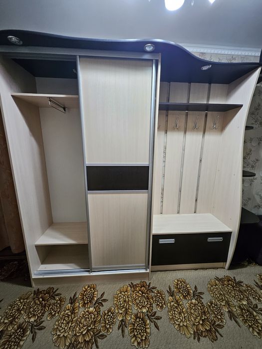 Продам прихожую, 60000 тенге