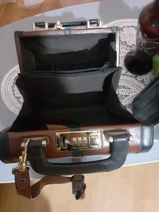 De vanzare genti vintaje