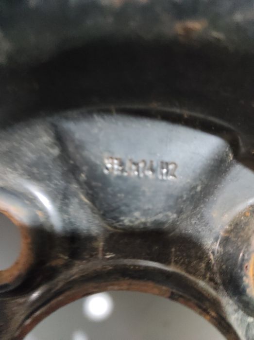 Резервна гума (патерица) за Honda civic coupe и други модели.