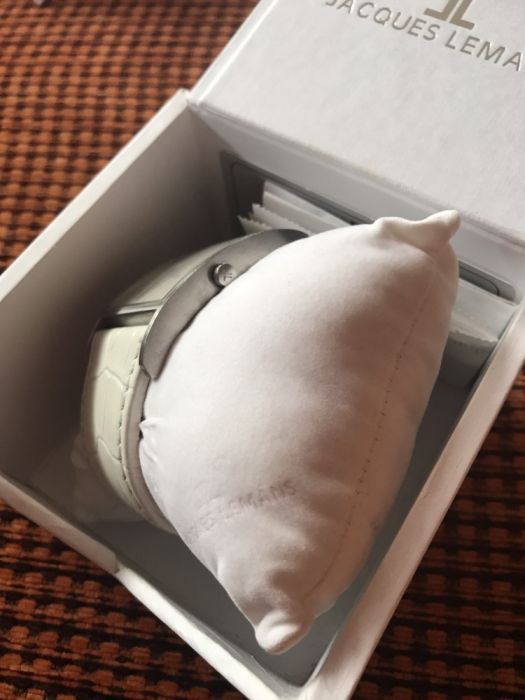 Дамски часовник Jacques Lemans