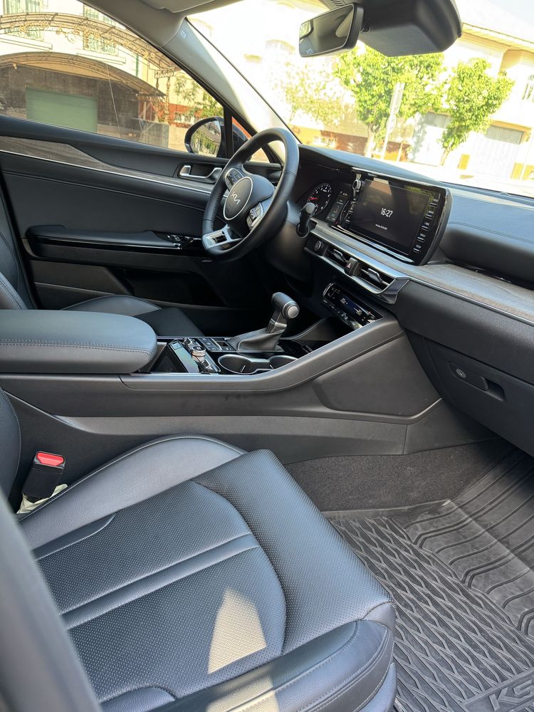 Kia K5 Prestige Style , Без лук , 23/2024 йил Салондан олинган