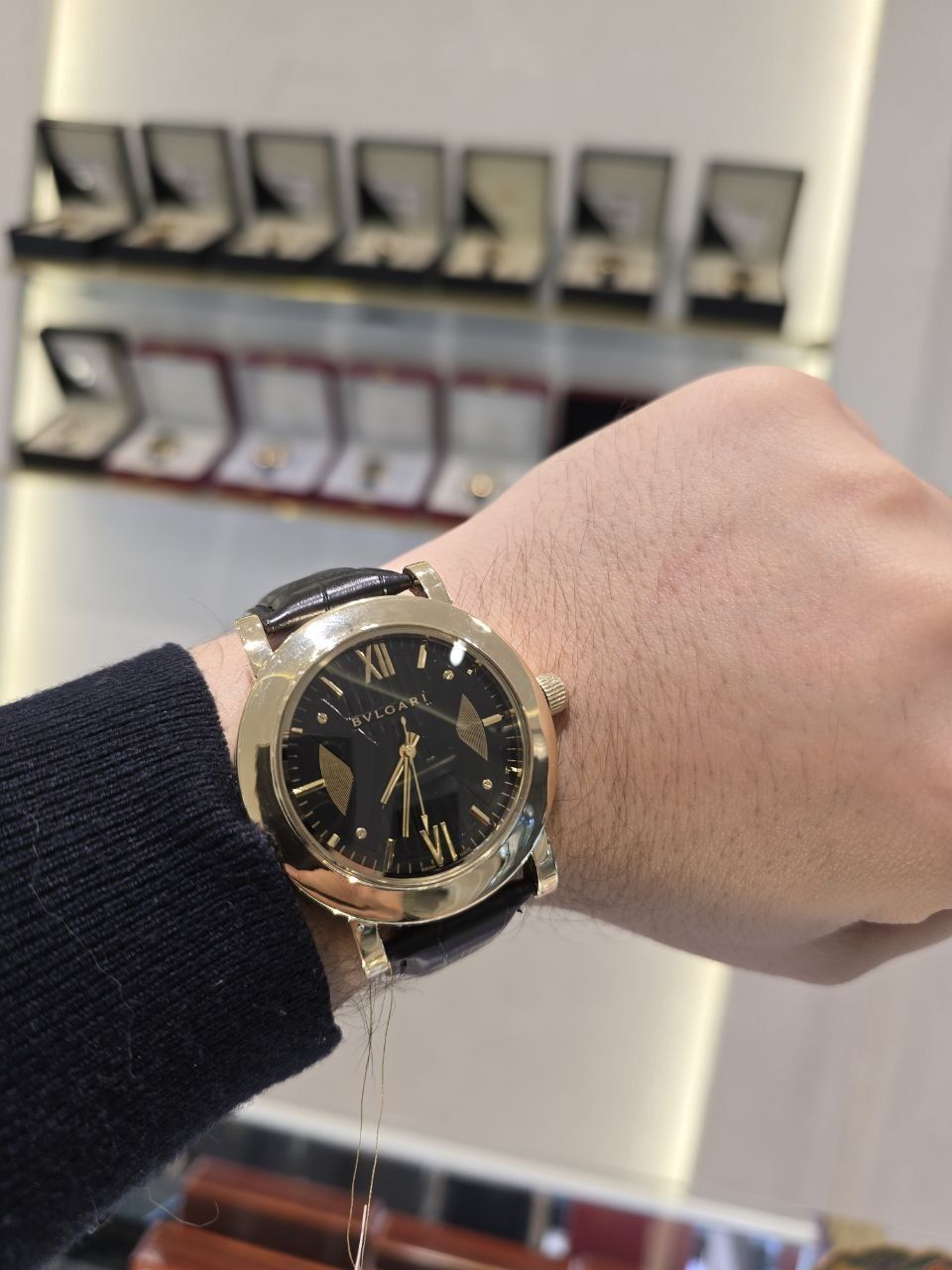 Продам золотые часы Bvlgari 
Проба 585 
Автоматика.