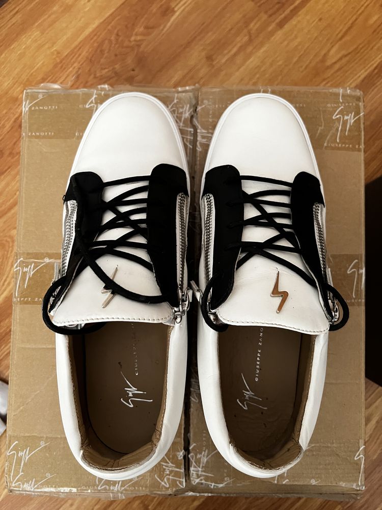 Sneakers Giuseppe Zanotti 45 IT