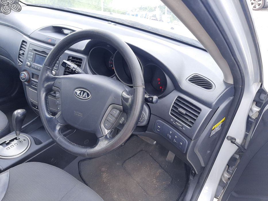 За части Kia magentis 2.0 crdi дизел 2008-ма година