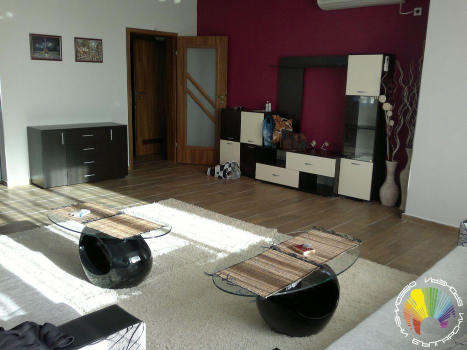 Продава се Тристаен апартамент в Бургас, Славейков - 156 кв.м за 1411 €/кв.м - Снимка #4