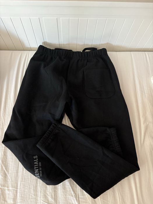 pantaloni de trenning essentials