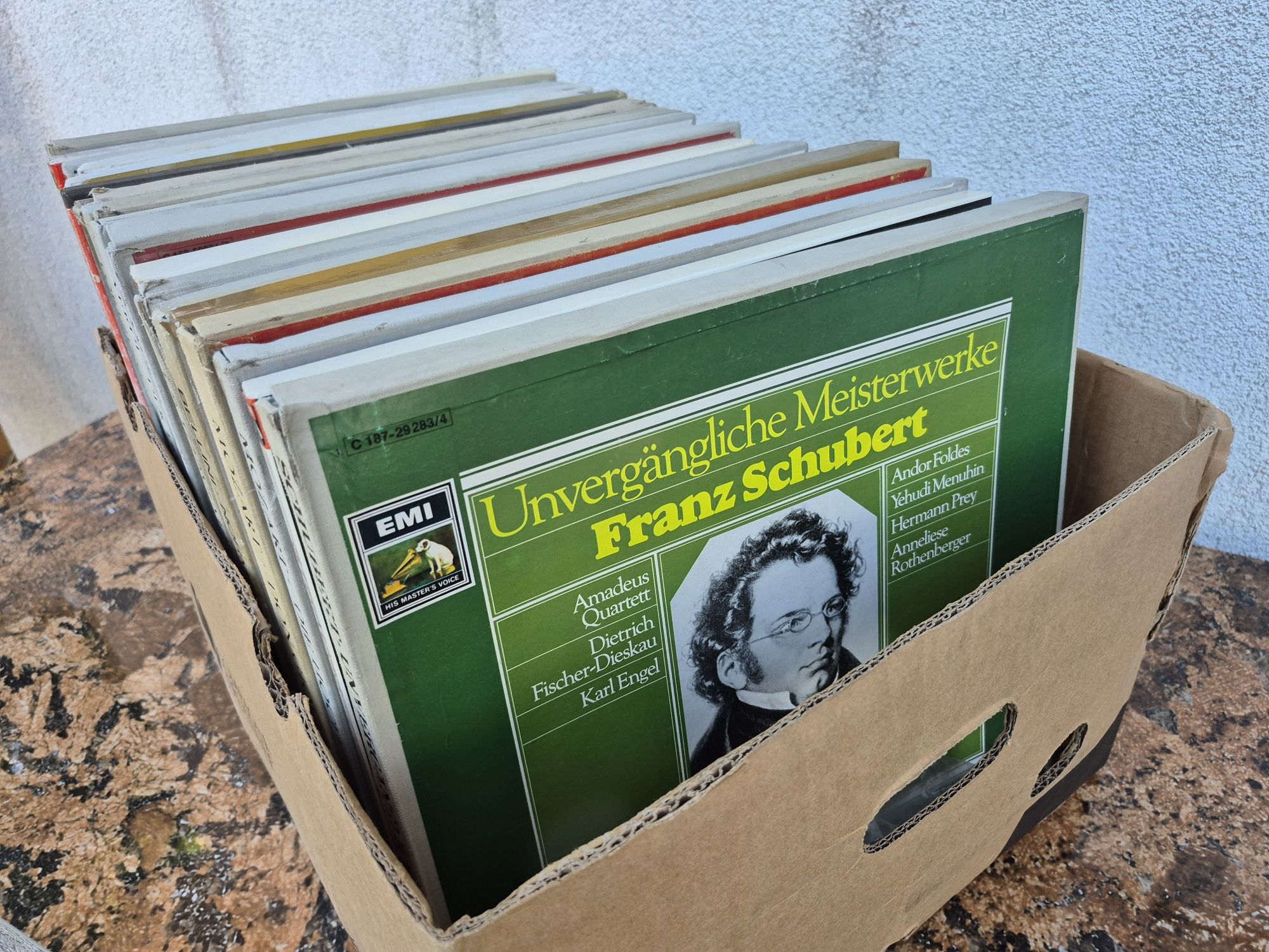Vând colecție 150 discuri vinil EMI HIS Master's Voice muzica clasica