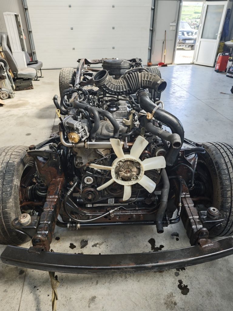 Motor nissan navara pathfinder 2.3 2.5 3.0v6 v9x