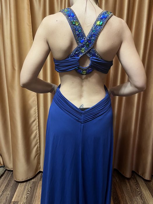 Rochie seara albastra cu pietre