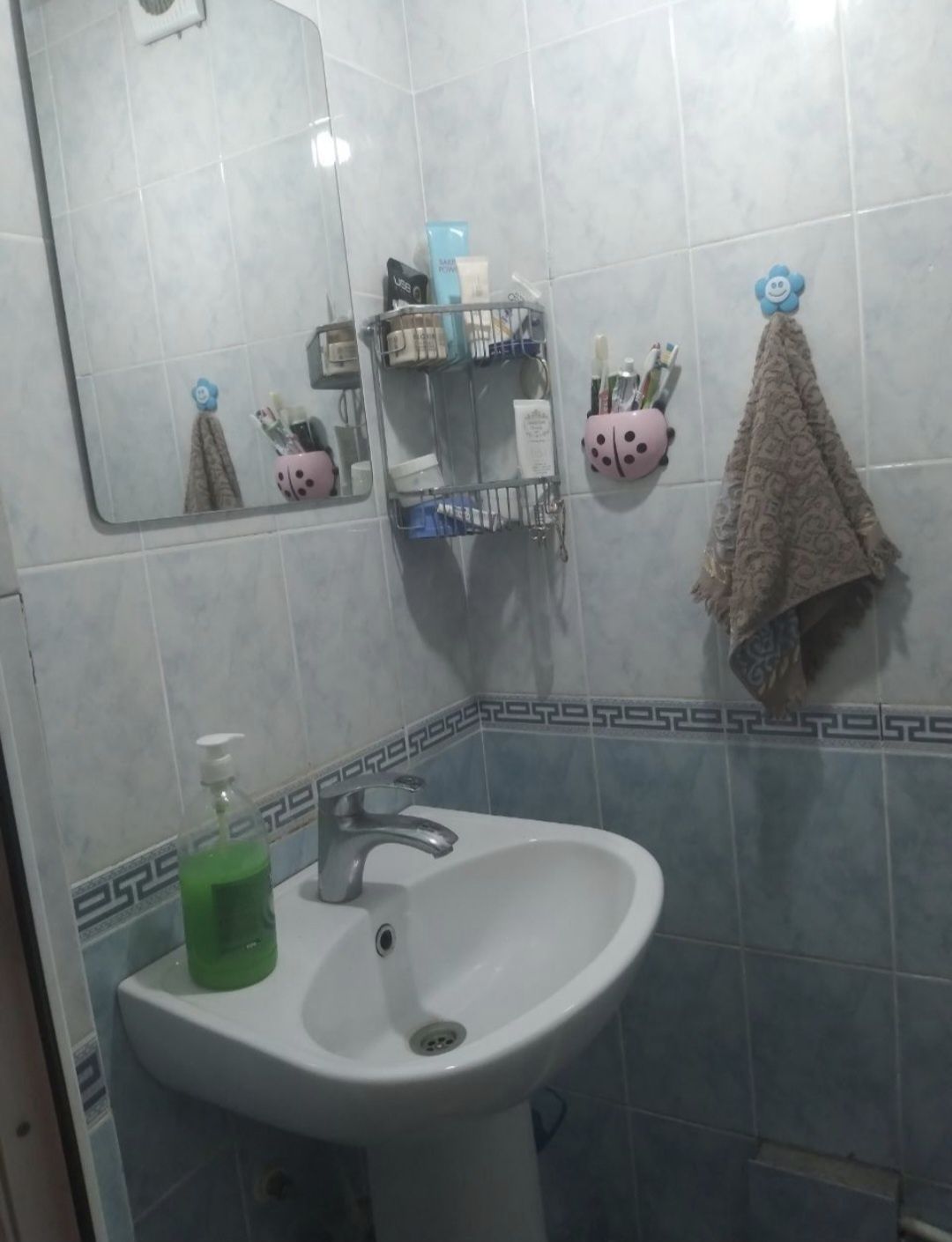 Юнусабад 4 квартал. Продается квартира 2/3/4
