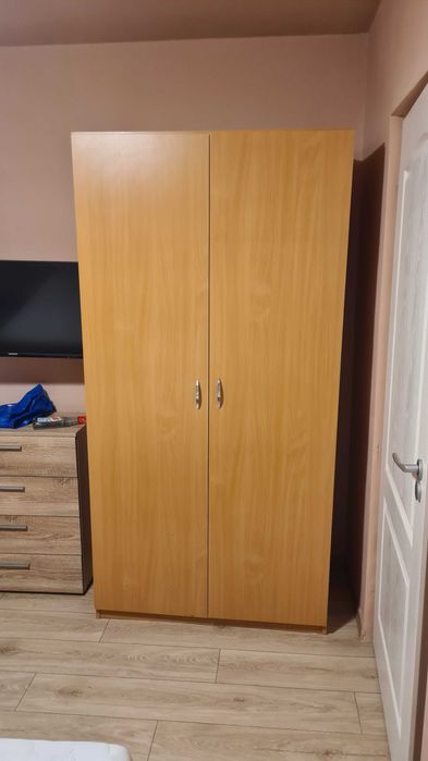 Dulap 2 usi si 1 etajera