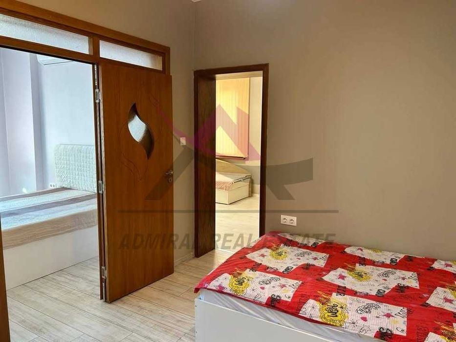 Дава се под наем Четиристаен апартамент в Варна, ВИНС - 110 кв.м за 850 € - Снимка #3