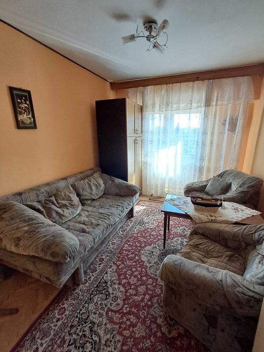 Vand apartament 4 camere in vaslui