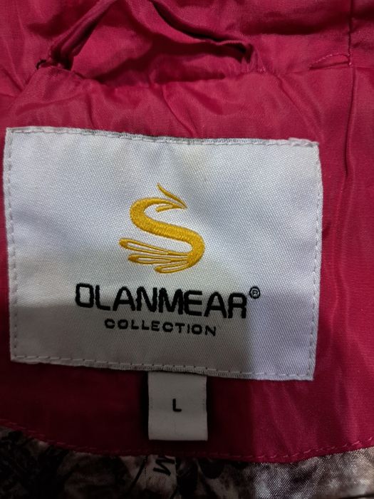 Куртка женская в идеальном состояние.