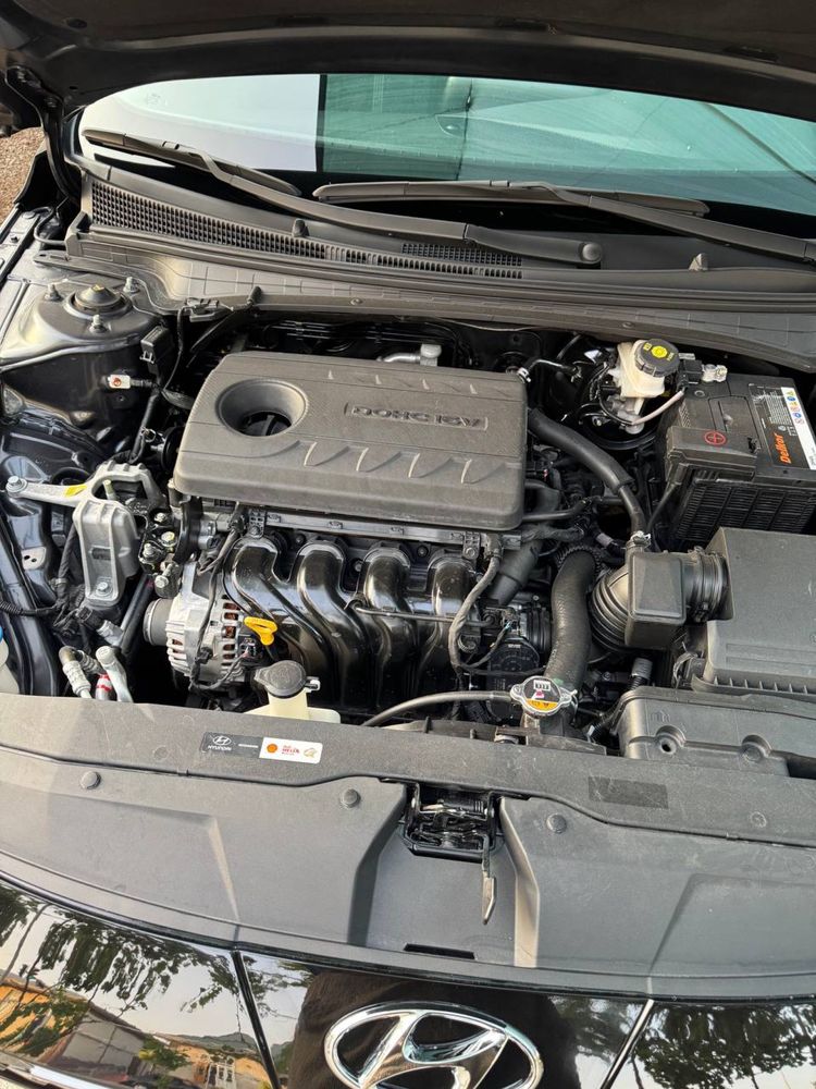 Hyundai Elantra 2021-yili