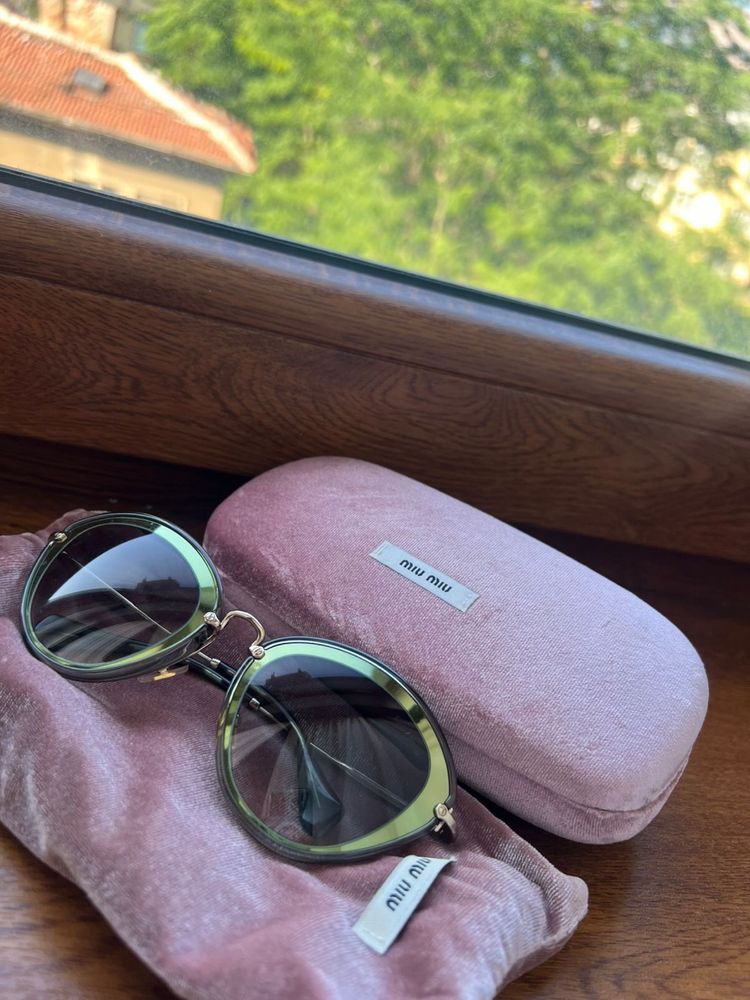 Слънчеви очила Miu miu