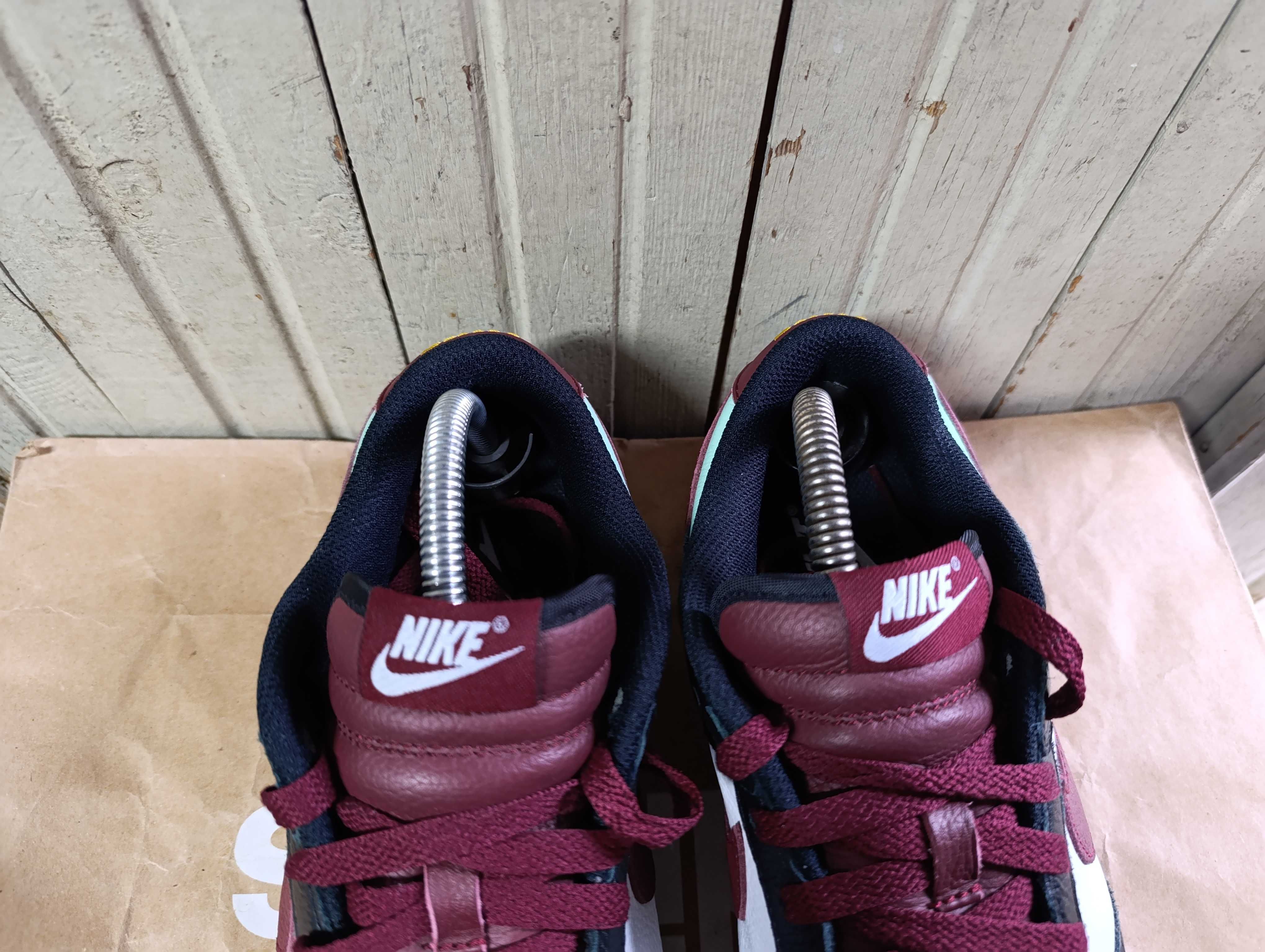 'NIKE DUNK LOW ''оригинални мъжки маратонки 42.5 номер