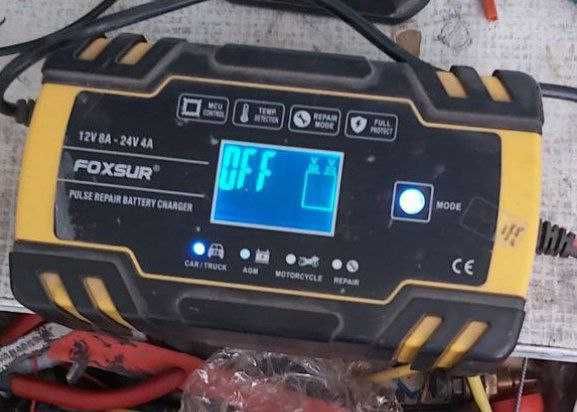 Зарядное устройство Foxsur 12В-24В 8А