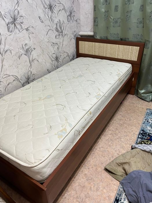 Кровать односпальная