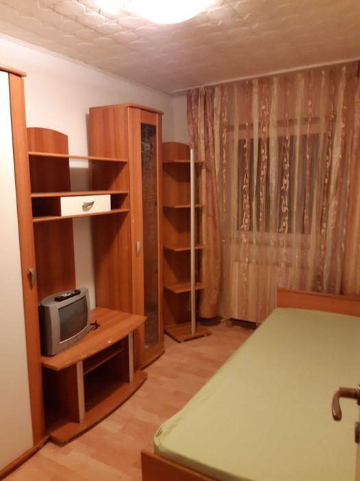 Cautam coleg pentru camera in ap. de 3 camere decomandat