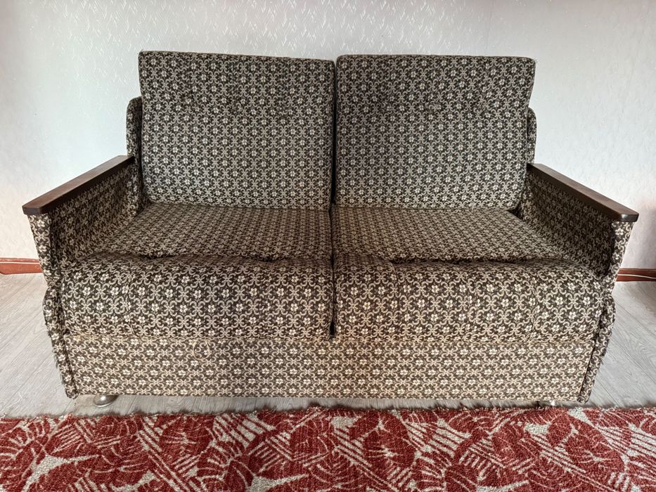 Продам диван 150см