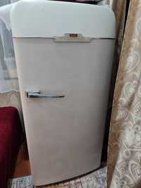 Холодильник "Зил Москва"